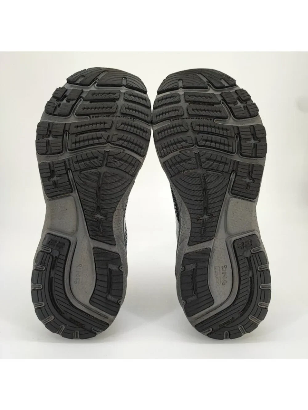 Brooks Adrenaline GTS 22 Men's Size 12 Running Shoes Mesh Black 1103661D046
